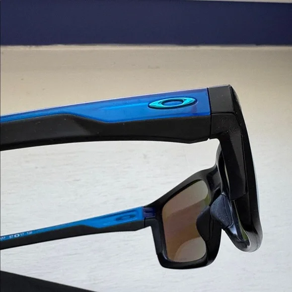 Oakley Mainlink - Prism Sapphire Lens